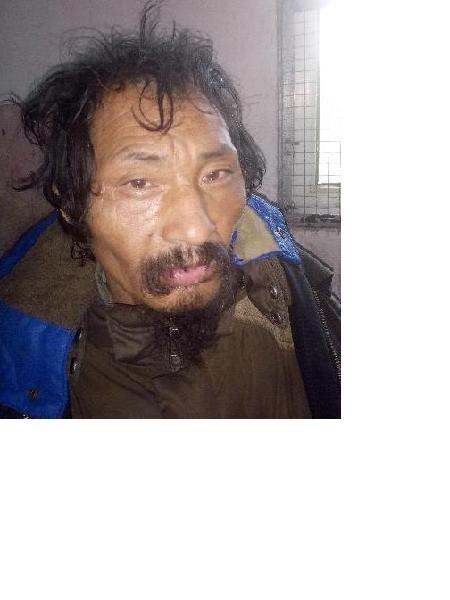流浪人员闽大哑照片，让爱回家
