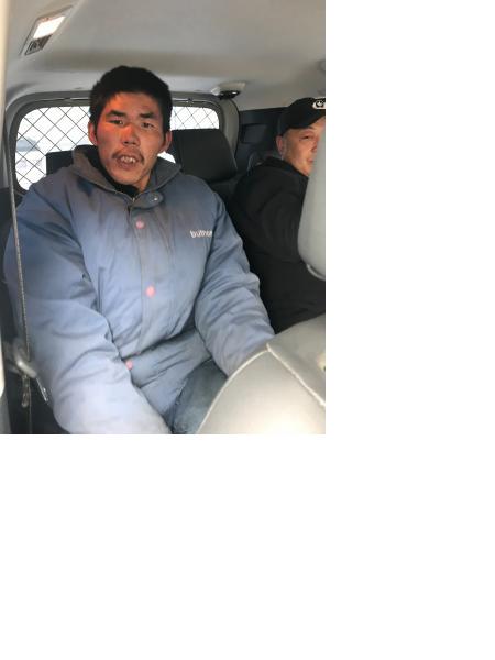 流浪人员陈龙照片，让爱回家