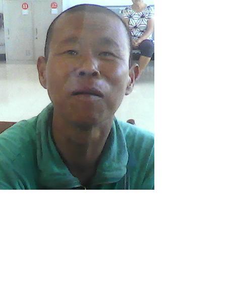 流浪人员无名女照片，让爱回家
