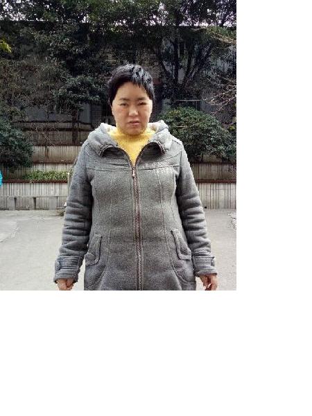 流浪人员杨英照片，让爱回家