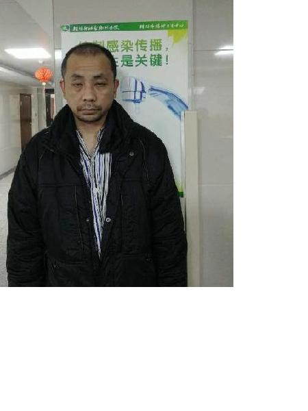 流浪人员警男潘涛照片，让爱回家