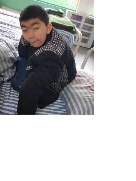 流浪人员郴朱六照片，让爱回家