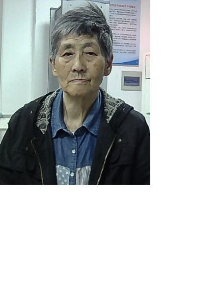 流浪人员孟秀玲照片，让爱回家