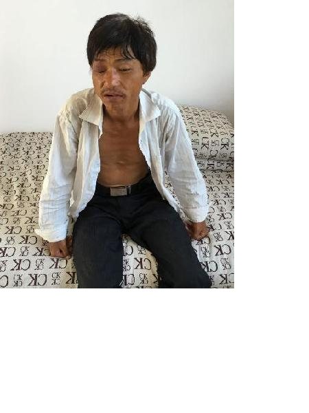流浪人员无名男照片，让爱回家