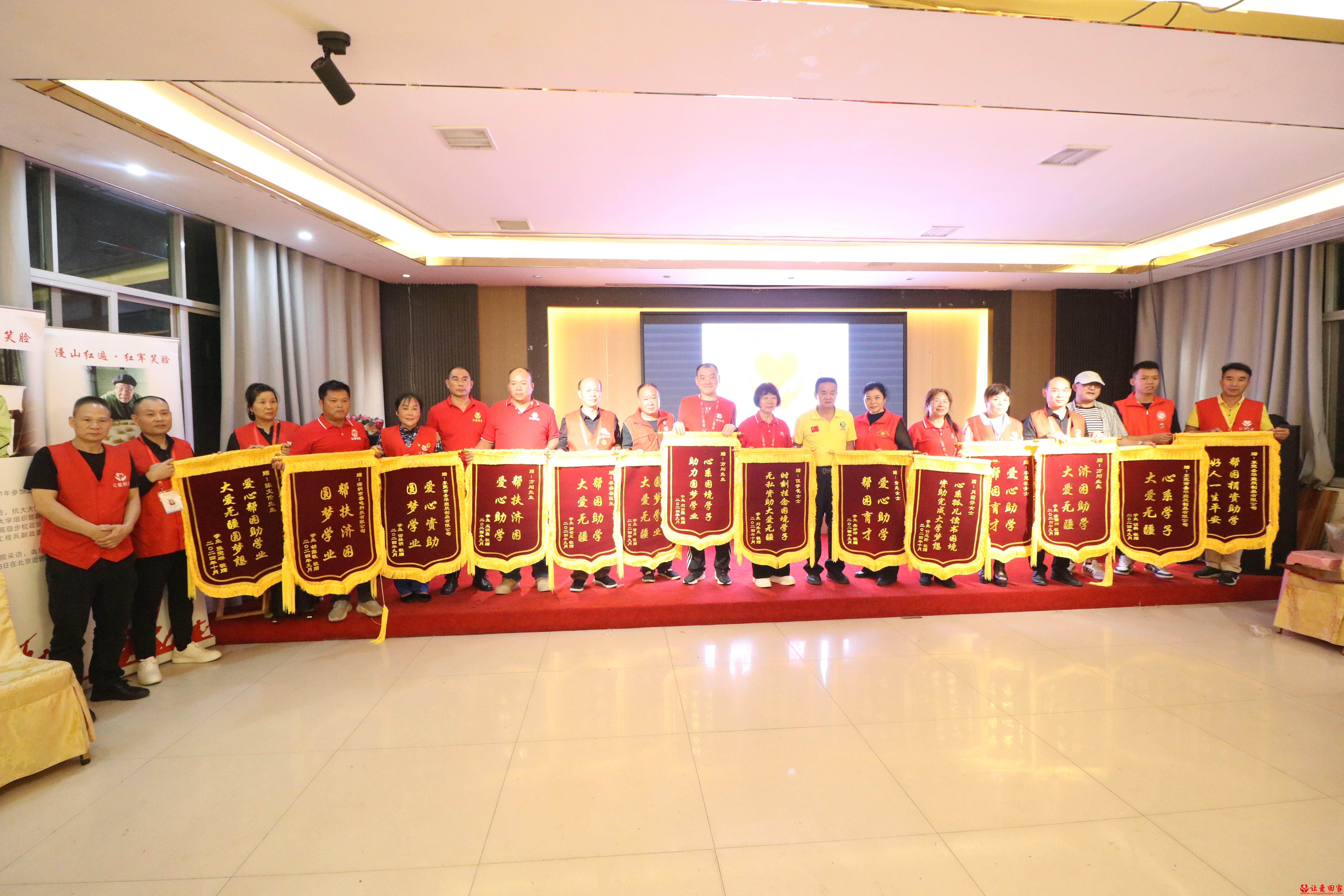 ff96da478dde11639217ab5ba2741ff.jpg