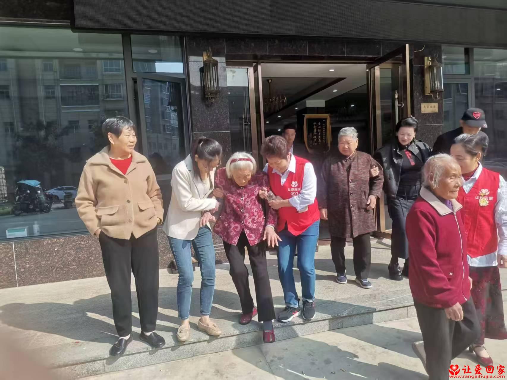 1761795264398414.jpg 微信图片_20251029005013_62_749.jpg