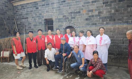 情暖重阳 致敬英雄｜临川让爱回家志愿者协会赴秋溪镇开展暖心志愿服务活动