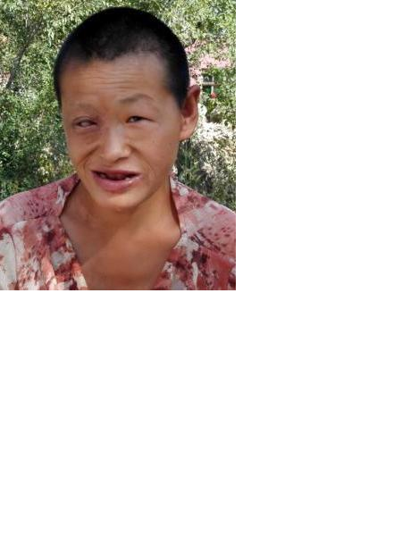 流浪人员傻妞照片，让爱回家
