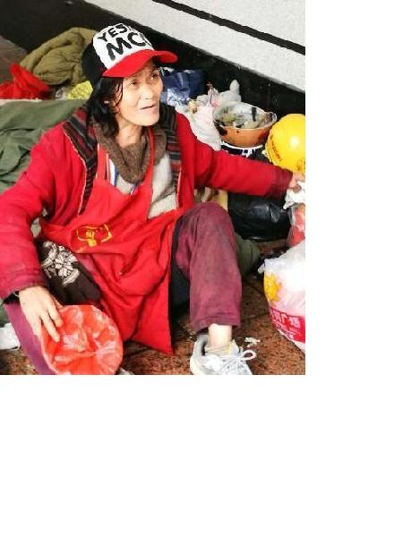 流浪人员无名女13照片，让爱回家
