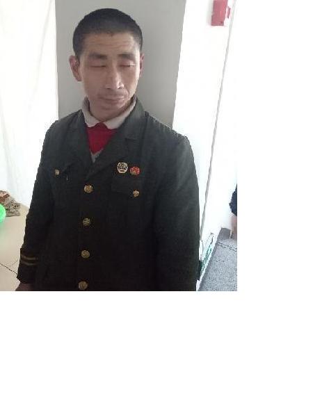 流浪人员盼家照片，让爱回家