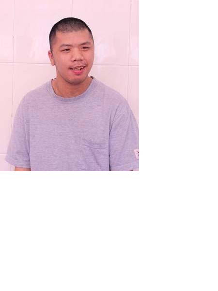 流浪人员肥仔照片，让爱回家