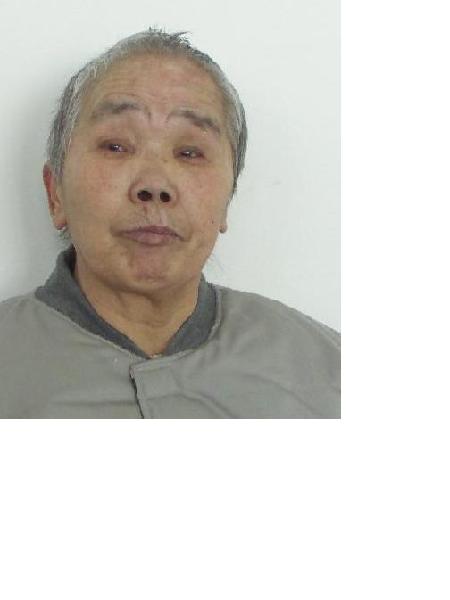 流浪人员李华茜照片，让爱回家