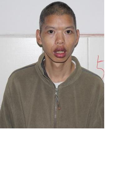 流浪人员杨小照片，让爱回家