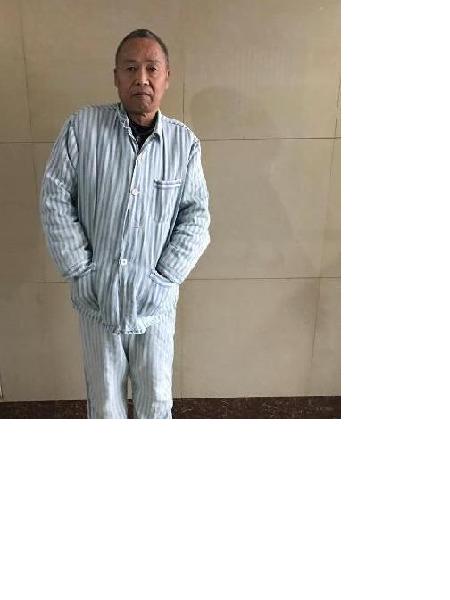 流浪人员无名氏25照片，让爱回家