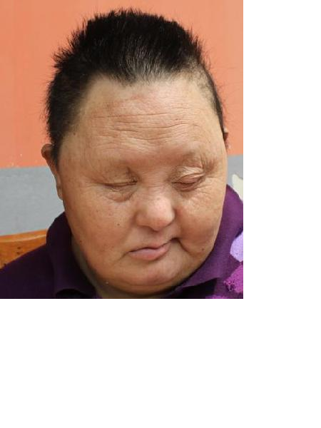 流浪人员民救萍照片，让爱回家