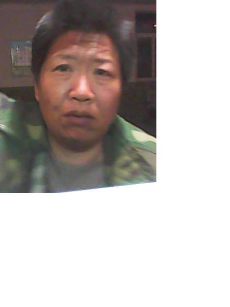 流浪人员郝小莉照片，让爱回家