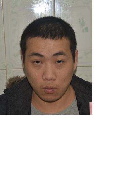 流浪人员何小林照片，让爱回家