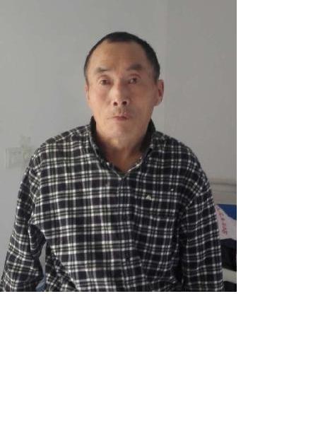 流浪人员巴魏春照片，让爱回家