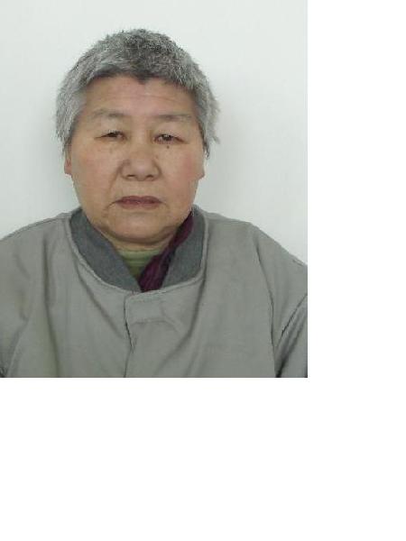 流浪人员荣环照片，让爱回家