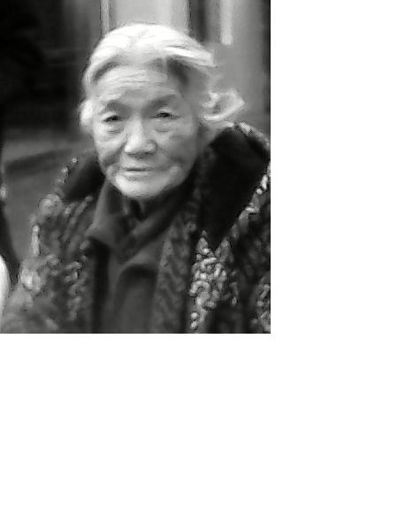 流浪人员救助女190213照片，让爱回家