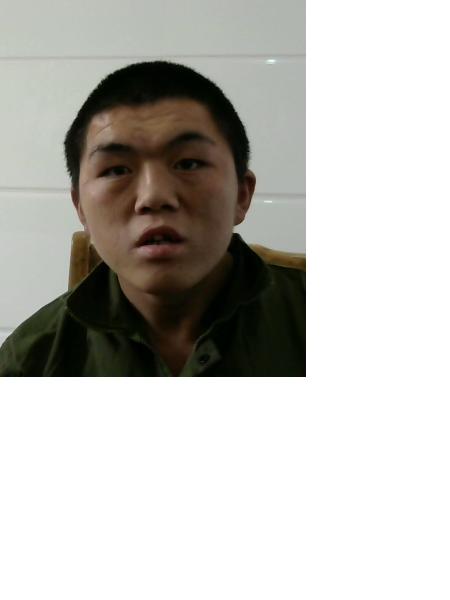 流浪人员吴小兵照片，让爱回家