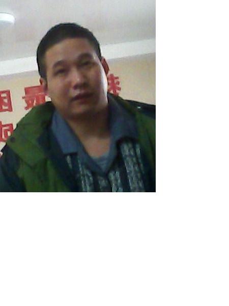 流浪人员梁中超照片，让爱回家