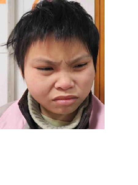 流浪人员何吉娜照片，让爱回家
