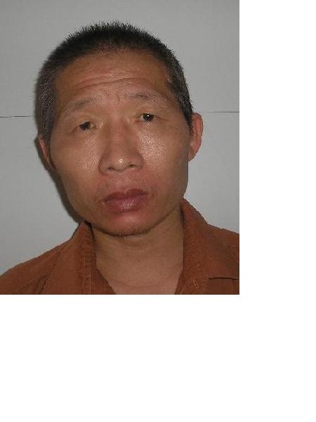 流浪人员肖春华照片，让爱回家