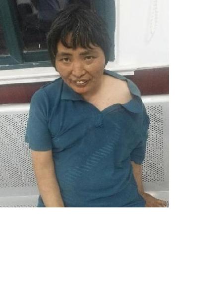 流浪人员无名女照片，让爱回家
