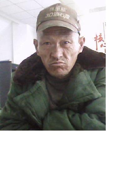 流浪人员无名男16-15助1246照片，让爱回家