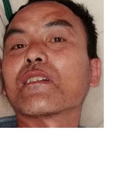 流浪人员州摩力照片，让爱回家