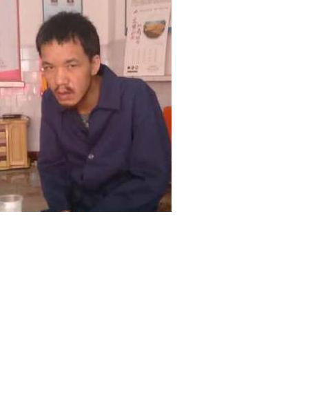 流浪人员李春龙照片，让爱回家