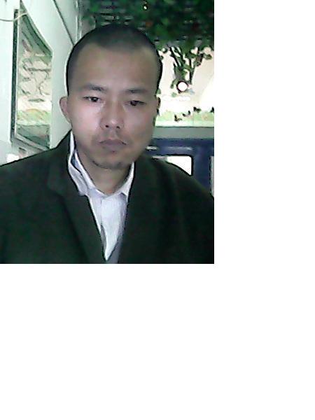 流浪人员警男110630照片，让爱回家