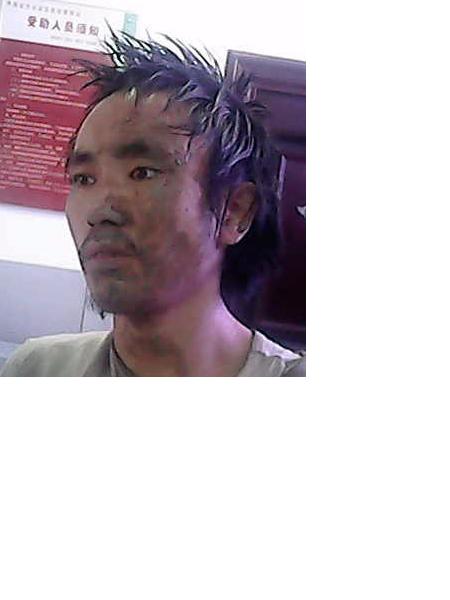 流浪人员王军勇照片，让爱回家