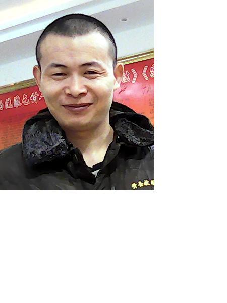 流浪人员胡建照片，让爱回家