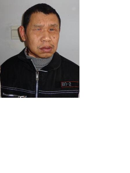 流浪人员岳应龙照片，让爱回家