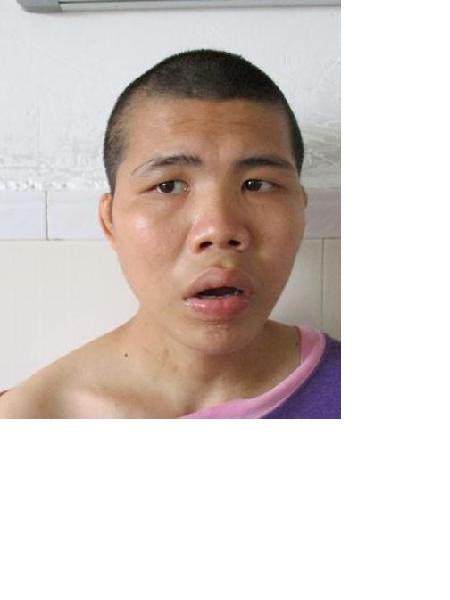 流浪人员海丁辉照片，让爱回家
