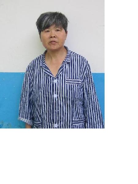 流浪人员流浪女11号照片，让爱回家