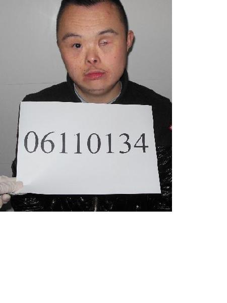 流浪人员舟舟照片，让爱回家