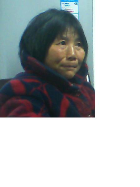 流浪人员游碧琼照片，让爱回家