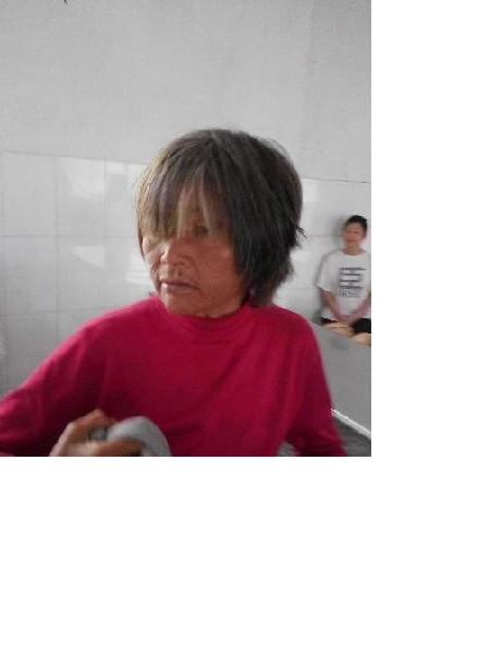 流浪人员无名氏女照片，让爱回家