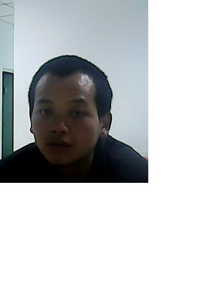 流浪人员李建伟照片，让爱回家