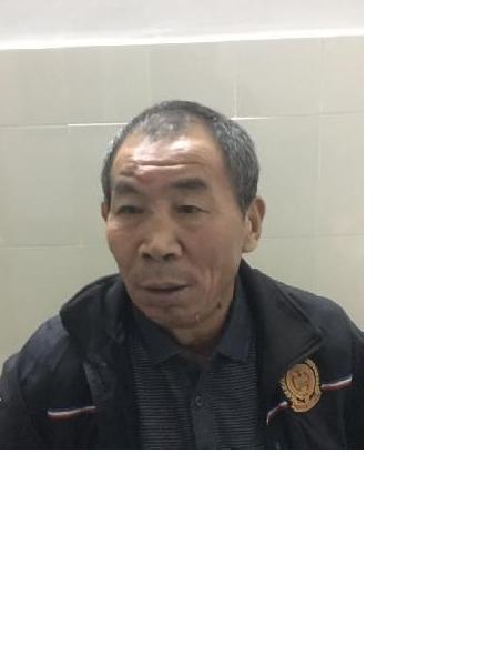 流浪人员杨成照片，让爱回家