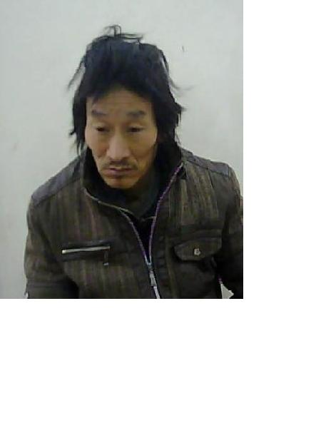 流浪人员吴家山照片，让爱回家