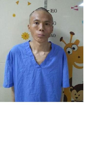 流浪人员救助男170905C照片，让爱回家