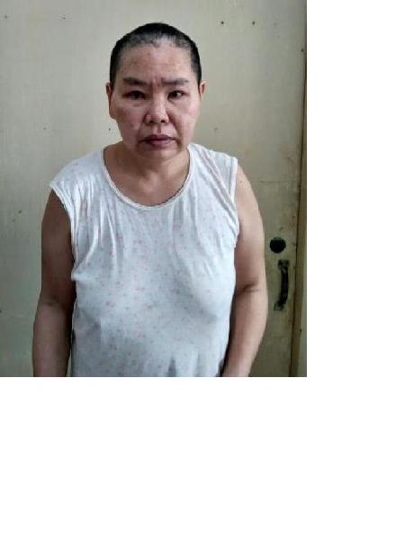 流浪人员临救女150801照片，让爱回家
