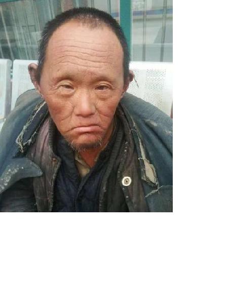 流浪人员范祈照片，让爱回家