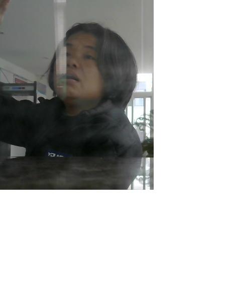 流浪人员无名女照片，让爱回家