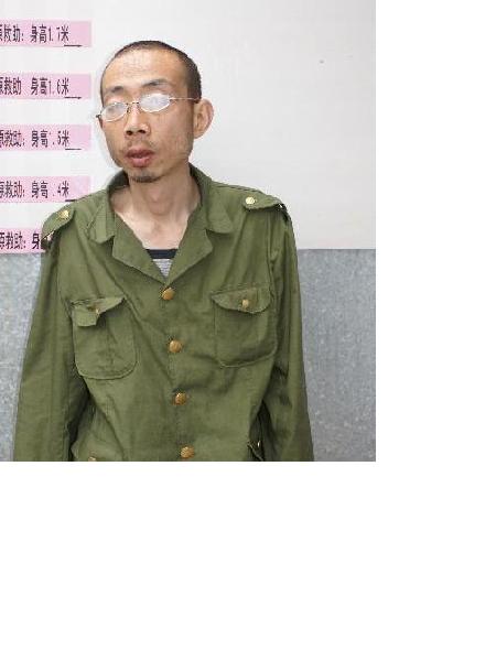 流浪人员无名氏（孙尚兵）照片，让爱回家