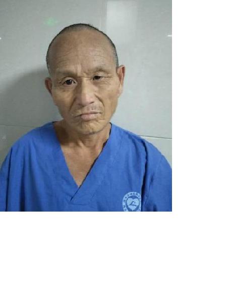 流浪人员救助男170616A照片，让爱回家